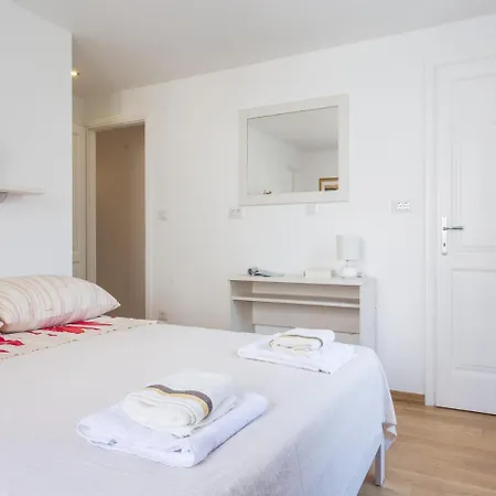 Holiday La Strada- Three Bedroom Holiday With Terrace Dubrovnik