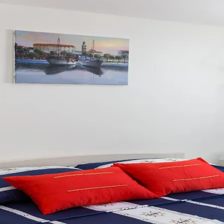 Holiday La Strada- Three Bedroom Holiday With Terrace Dubrovnik